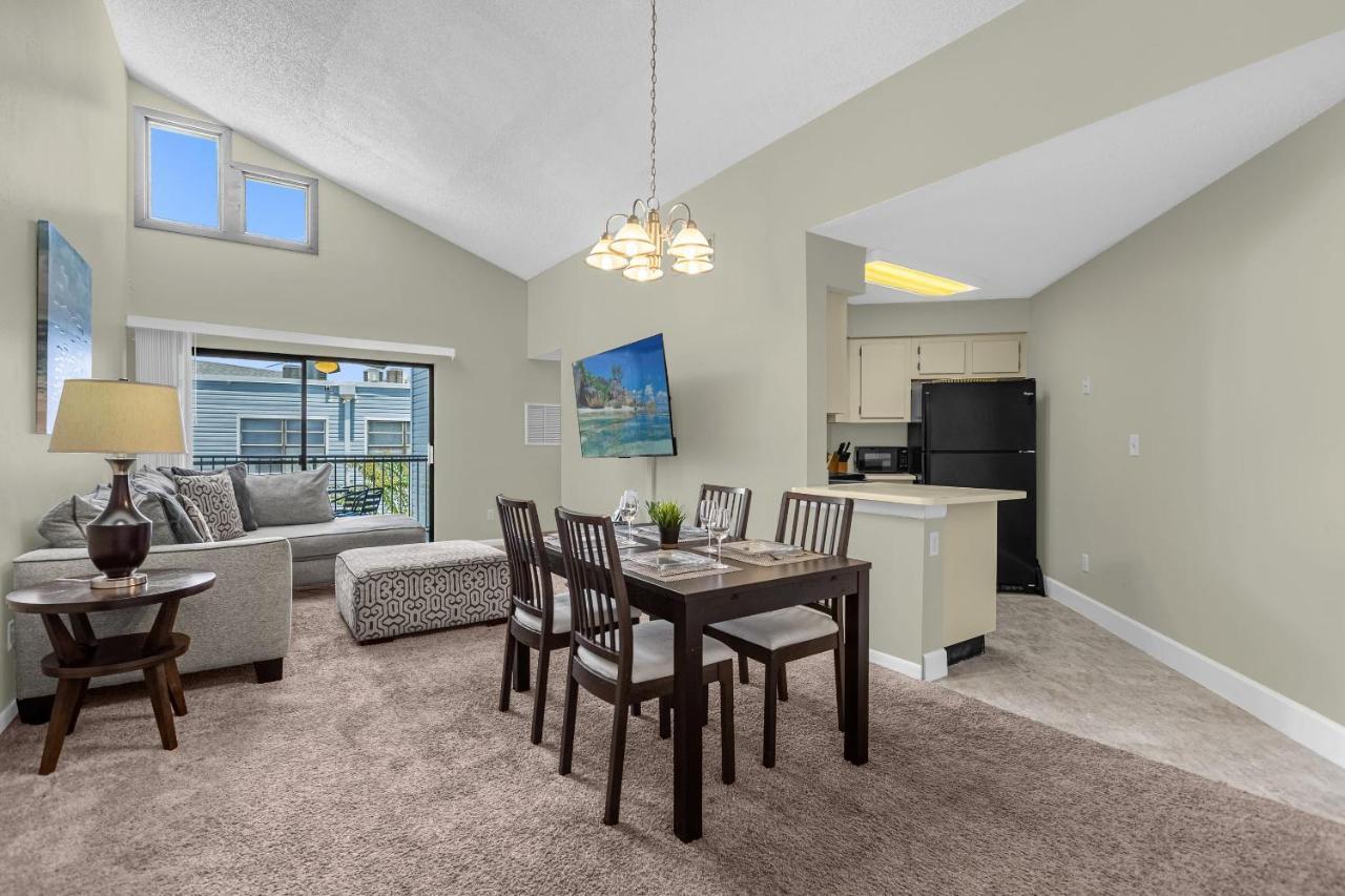 Modern Cozy 2Br Condo Near Disney Orlando Kültér fotó